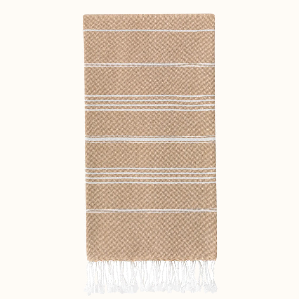 #color_tawny brown